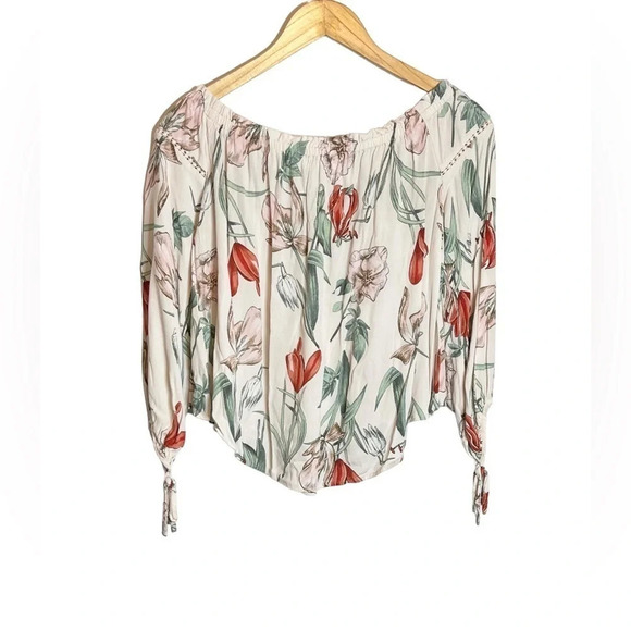 NWOT Revolve ASTR The Label Chavelle Top Medium Off The Shoulder Floral Cropped - Picture 5 of 8